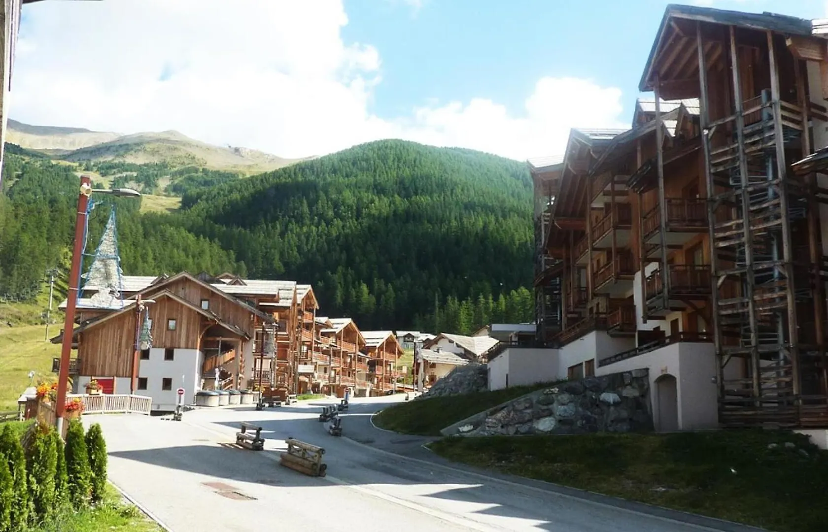 Residence Les Silenes - 2003 Les Silenes 1800 Mae-6154 Les Orres 0*,  France
